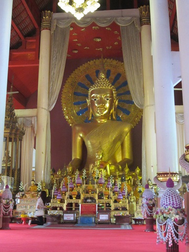 Le Phra Singh, le bouddha le plus révéré de la ville