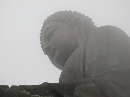 Le bouddha de Tian Tan