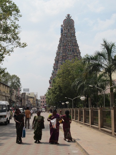 Le temple vu de la rue