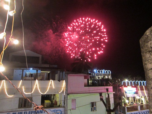 A notre arrivée : feu d'artifice!