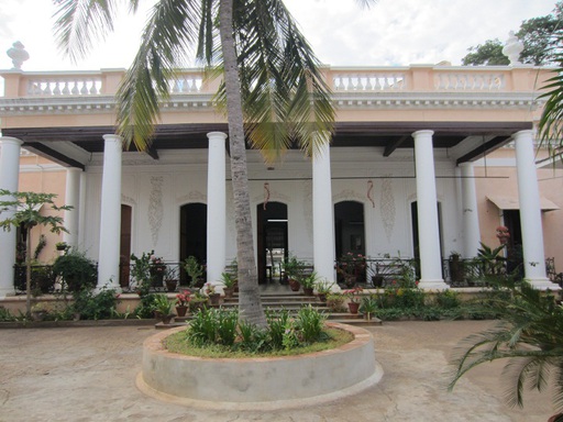 L'hôtel Lagrenée de Mézières, construit en 1774