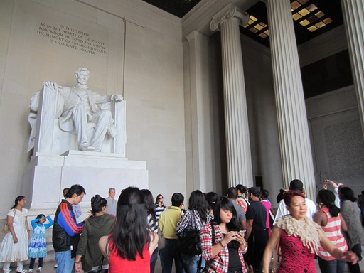 Avec la foule des visiteurs